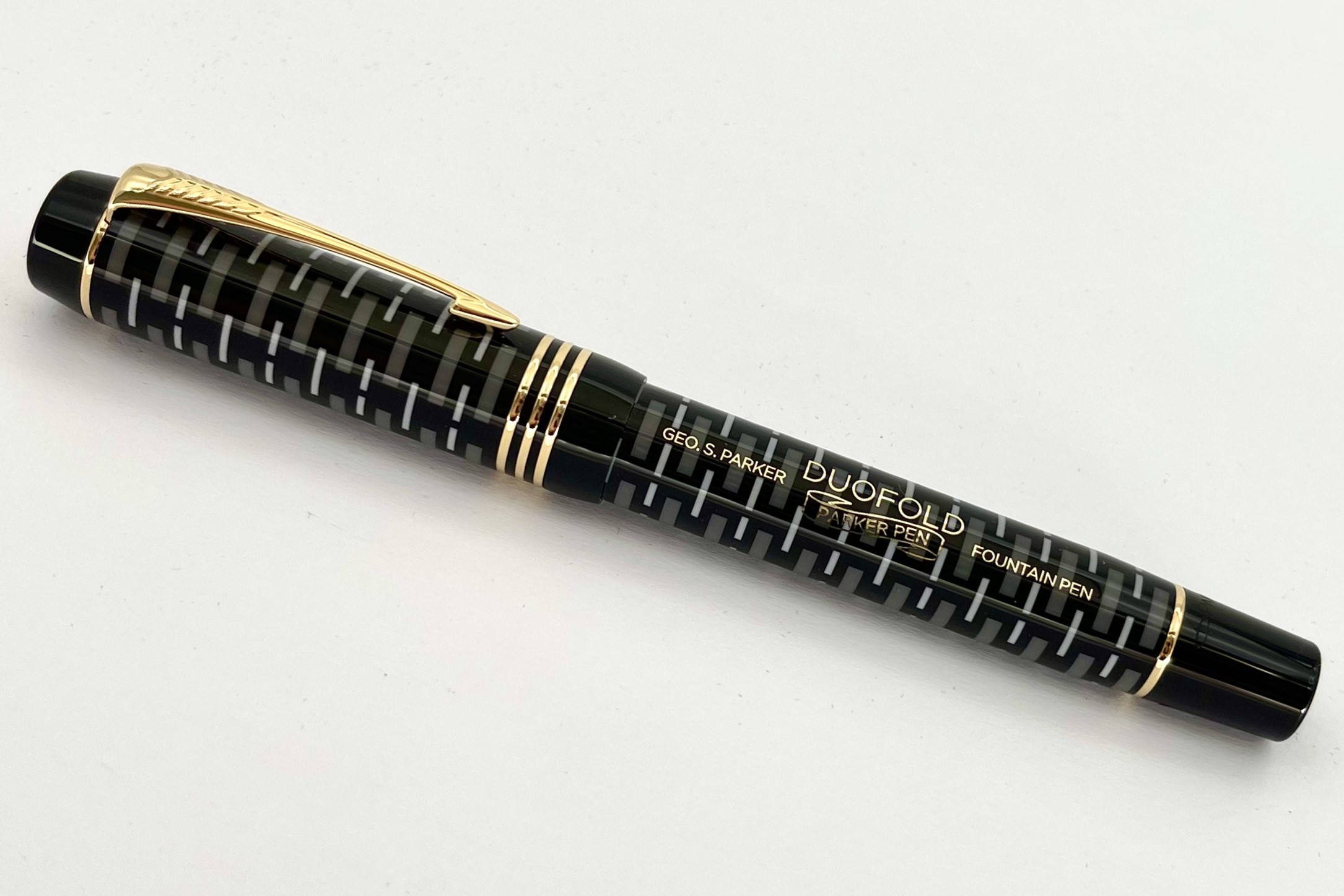 ParkerSpecialEditionDuofold100thAnniversaryBlackFountainPen_H